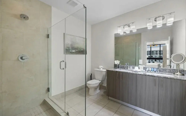 Spacious 2-Bedroom Condo at Doral Park