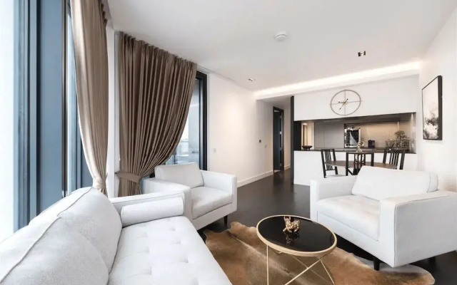 One-Bedroom Balcony Apartment City View
