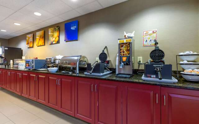 Comfort Inn & Suites Cambridge