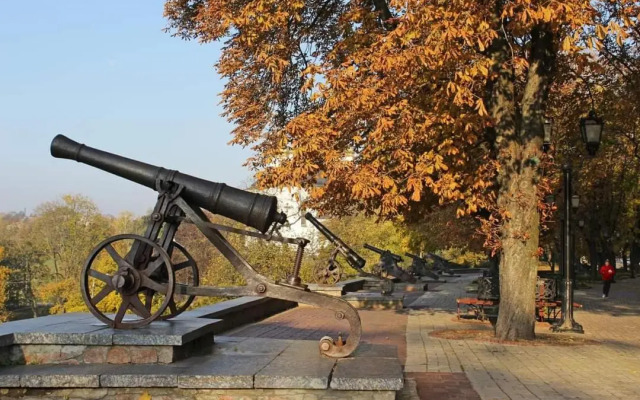 Однокомнатная квартира Lux возле ТЦ ЦУМ Центр города