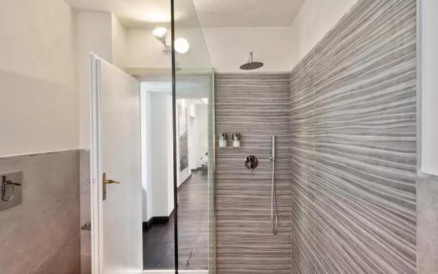 Acadamis - Garibaldi 9 Bis