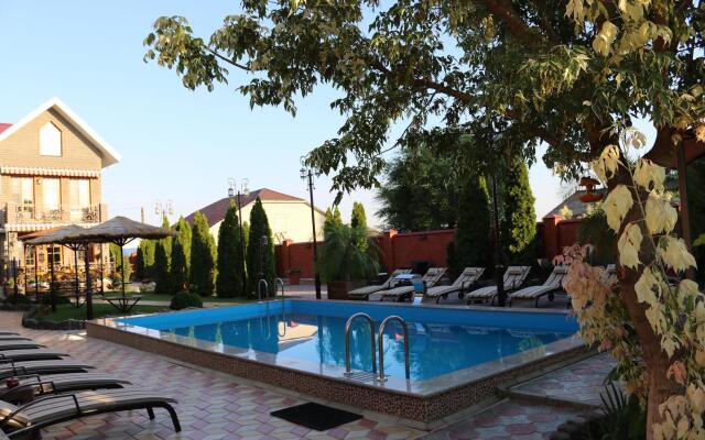 Fishing and Hunting Base Yakor'