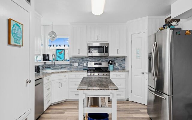 Mermaid Bay - Downtown