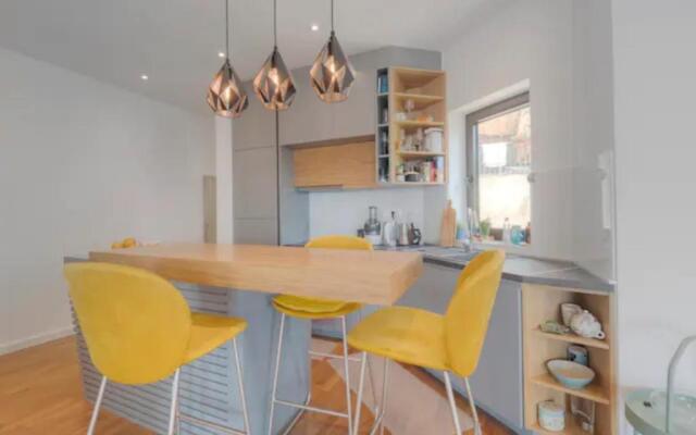 Regina's Residence-One Bedroom Apartment