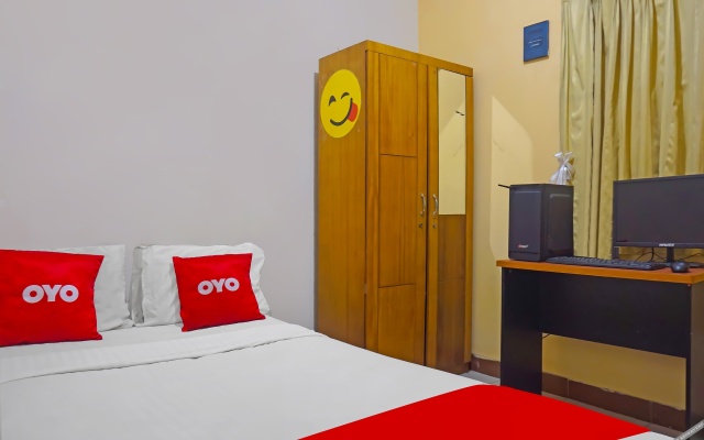 OYO 92285 Penginapan 21 Near Pasar Baru