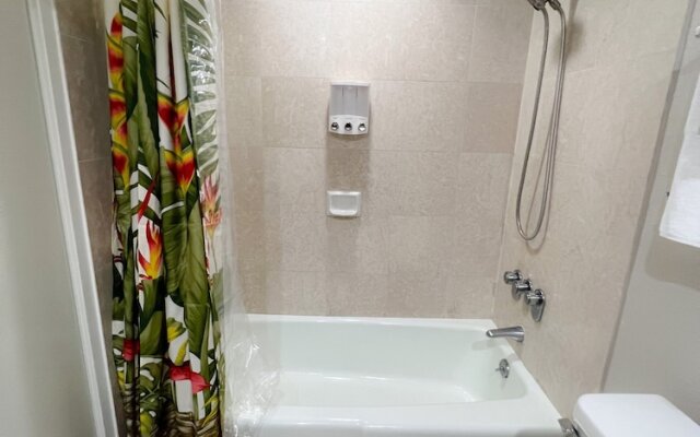 Breezy Luana Waikiki Condo By Redawning