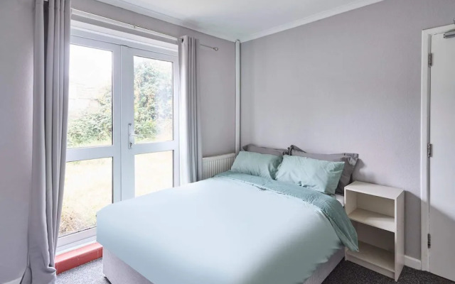 Host Stay Oldbury Road