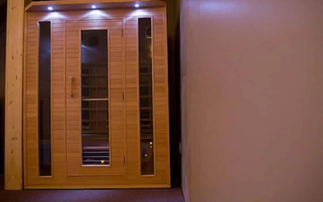 Belamere Suites Hotel