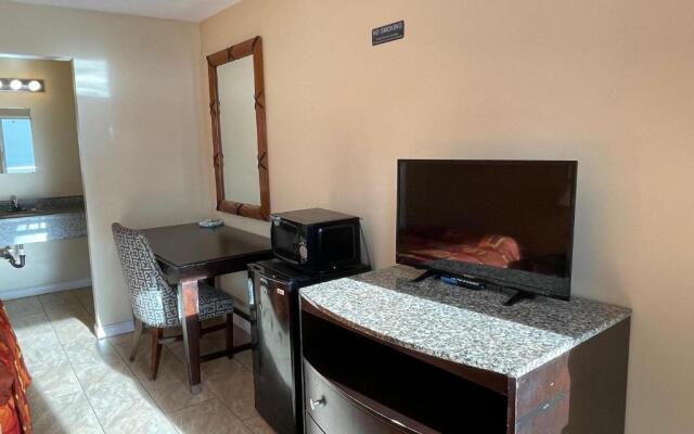Sea Palace Motel