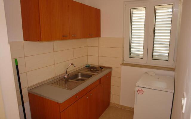 Apartments with a parking space Mandre, Pag - 18748