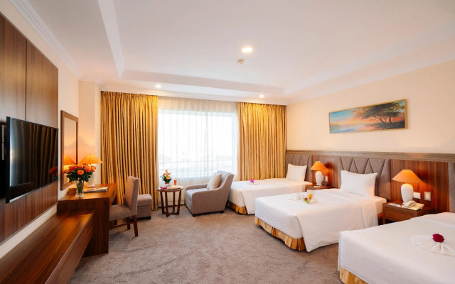 Muong Thanh Grand Phuong Dong Hotel