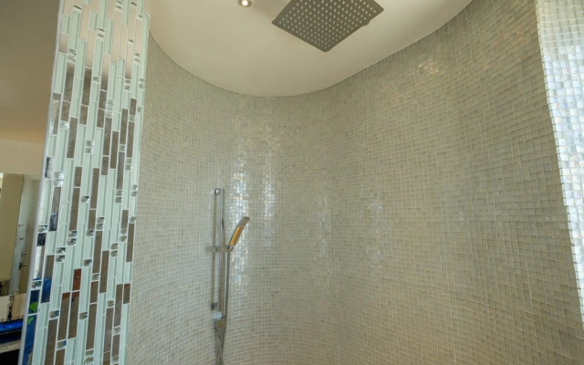 Diamante Beachfront Suites