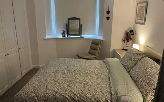 Sleeps 4 With Ensuite and Free Parking