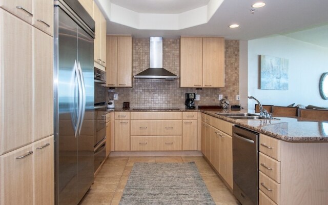 Crd1011 3 Bedroom Condo