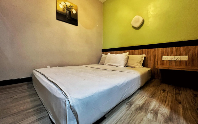 Station Eight Inn – Guest Rooms – Ipoh