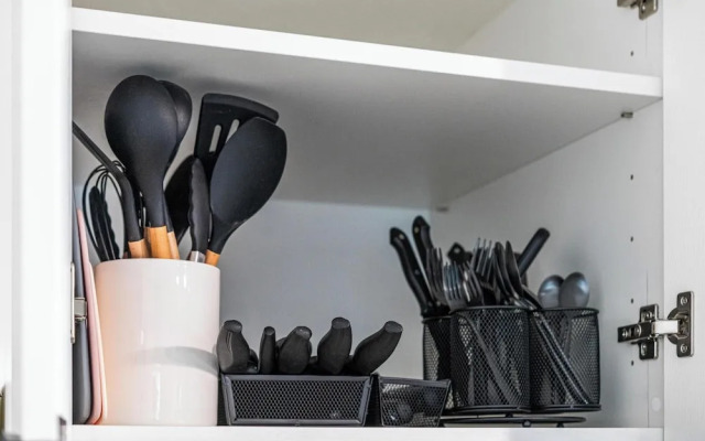 Lux Retreat By Renzzi