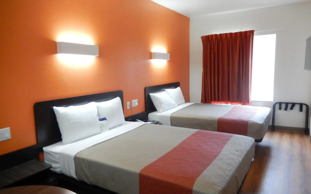 Motel 6 Tulsa, OK