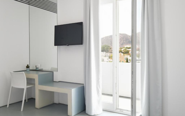 Relux Ios Hotel