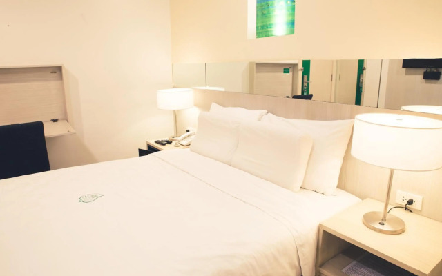 Go Hotels Ortigas Center
