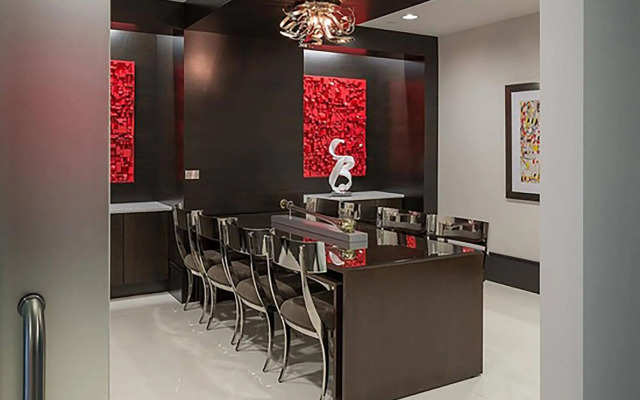 Belltown Waterfront Suites by Barsala