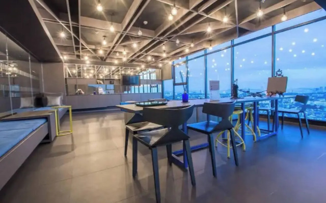 2 Bed Room Beautiful Location - Central Pattaya