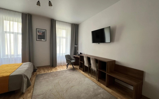 Fiesta Apartment on Franka 2BR-6P