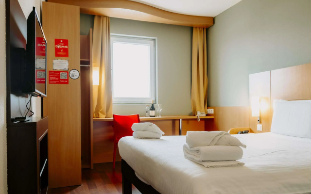 Ibis Sofia Airport