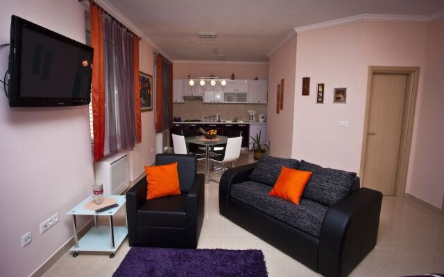 Split Apartments Peric