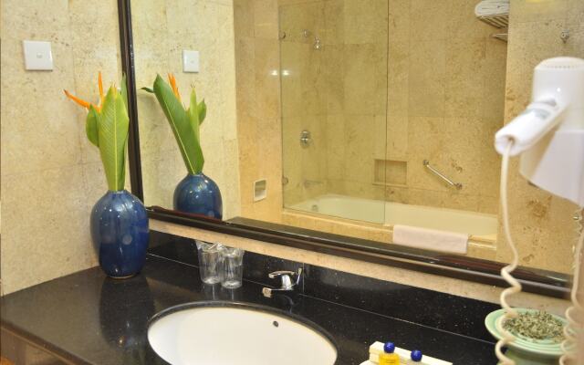 Royal Hotel and Convention Tretes