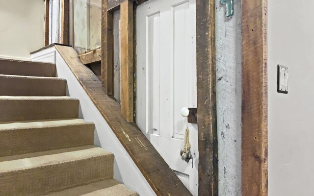 Brekke's Basecamp 3 Bedroom Home by RedAwning