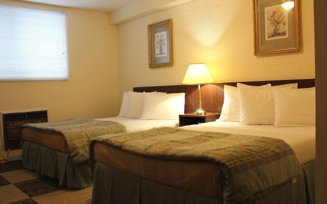 Mazinaw Residence Inn