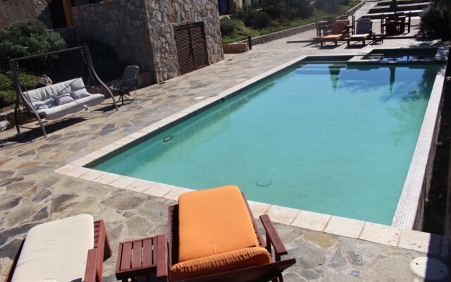 Maglen Tesela Hotel