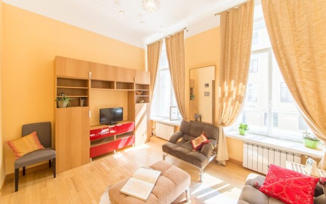 Апартаменты City of Rivers, Малая Морская, 19