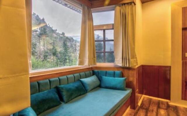 Playground Adventure Hostel
