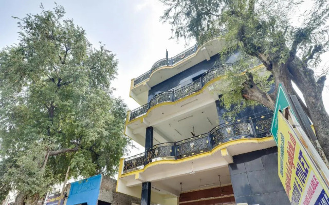 Aruvi Guest House by OYO Rooms