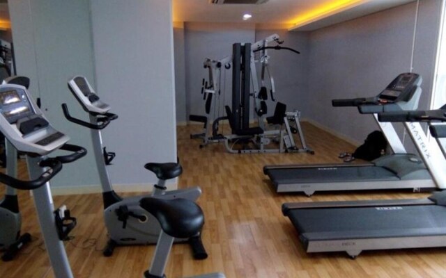 Exclusive and Spacious 1BR Apartment at Bassura City