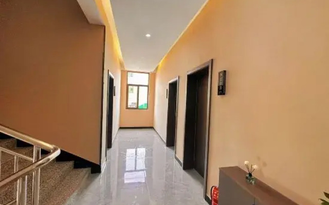 Lovhome Hotel