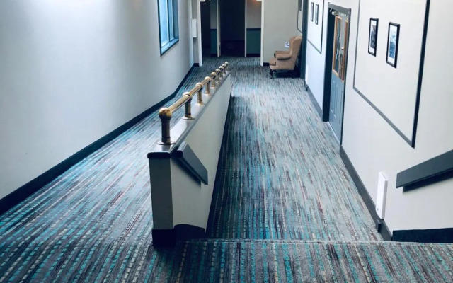 Anchor Inn And Suites