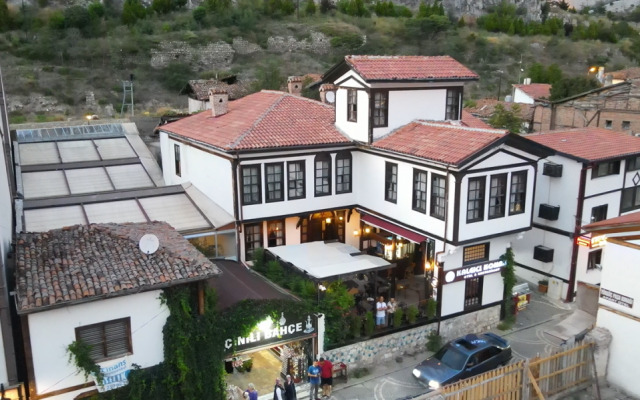 Kaleiçi Konak