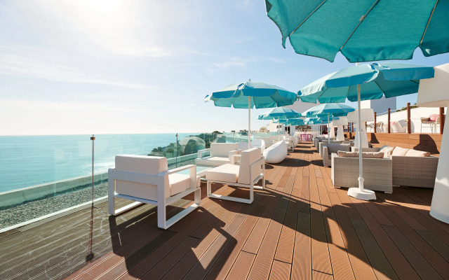 Roc Carolina Hotel