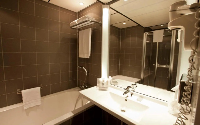 Golden Tulip Amsterdam Art