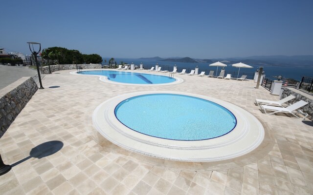 Villa 1 Bedroom Lake View 10 by Likya Global
