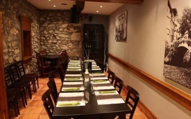 Hostal Auzoa