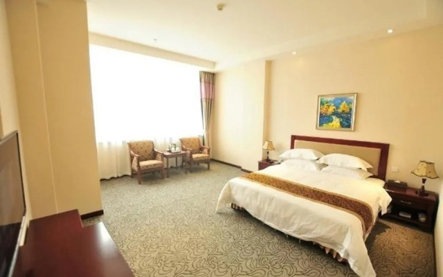 Chengdu Chunxi Business Hotel