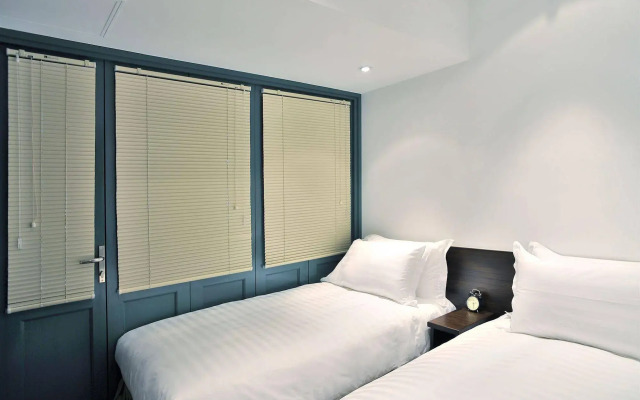 Mingle Place by The Park