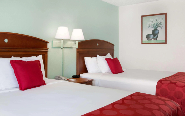 Ramada By Wyndham Pelham