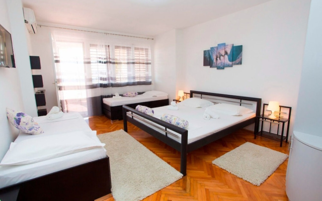 Apartments and Rooms Hope