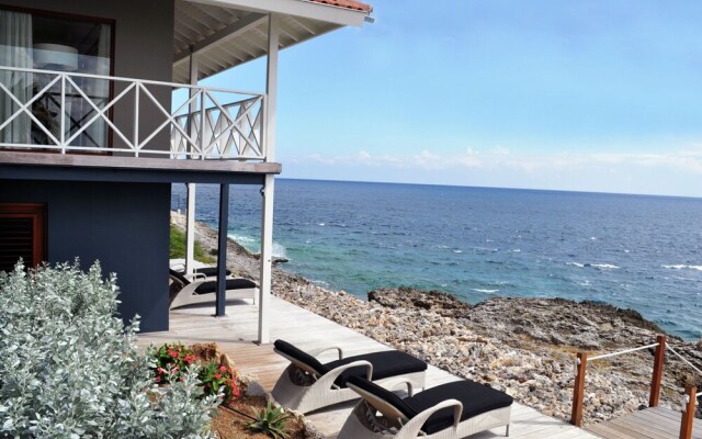 Cosy Seaside Villa in Jan Thiel With Pool