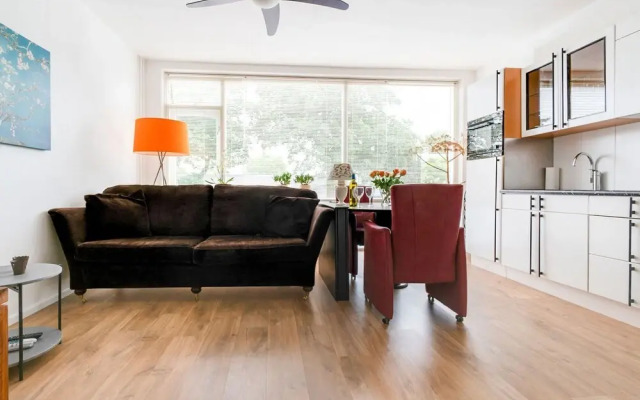 Cosy Apartment in Alkmaar with Balcony