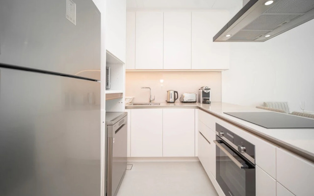 Jumeirah Gate Tower - Luton Vacation Homes